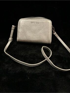 Bergy Bag Silver Insulated Crossbody Wallet